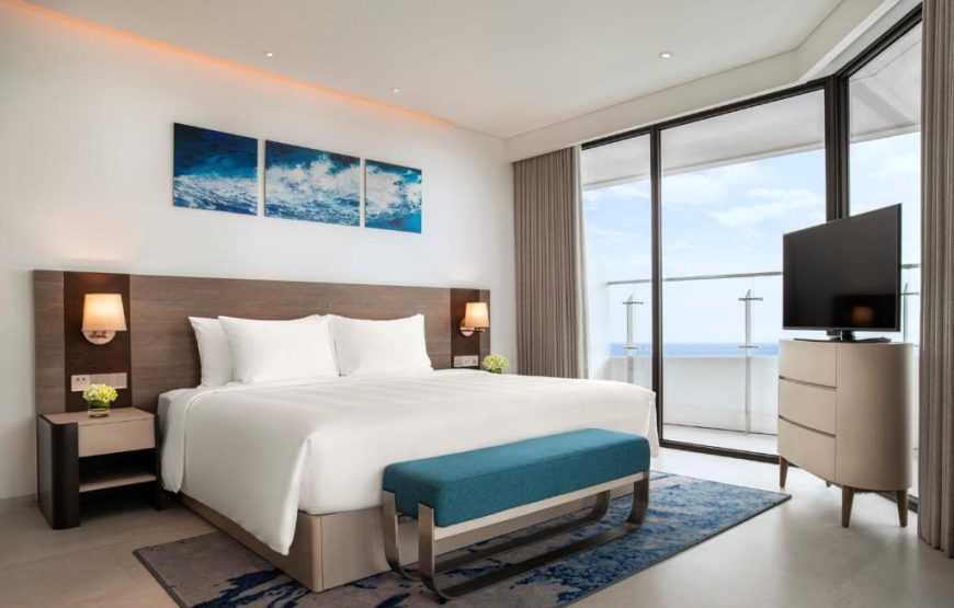 RADISSON HOTEL DA NANG: Family Room Ocean View (02 Bedrooms – Double & Twin)