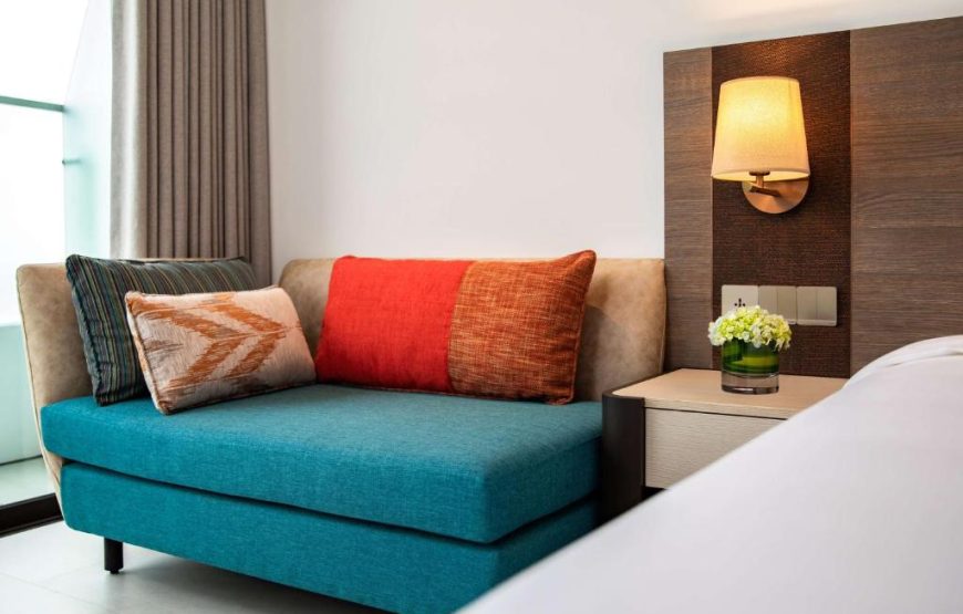 RADISSON HOTEL DA NANG: Executive Corner Suite Double (Executive Lounge Access)