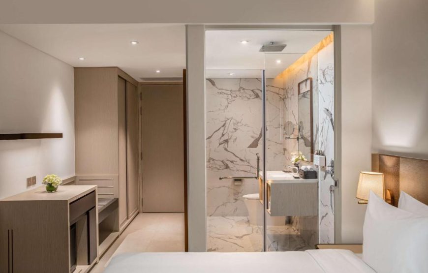RADISSON HOTEL DA NANG: Executive Corner Suite Double (Executive Lounge Access)