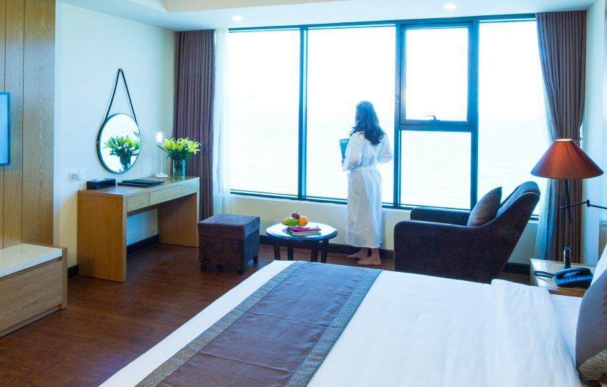 Deluxe Ocean View Kinh – MƯỜNG THANH LUXURY ĐÀ NẴNG