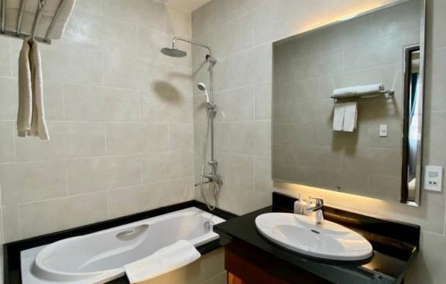 RUM VANG II HOTEL: Family